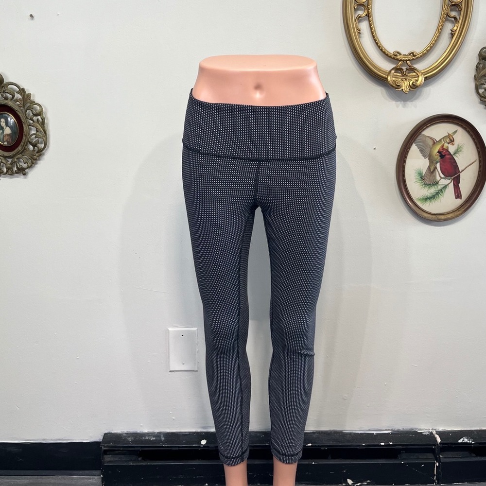 Lululemon High Rise Leggings Black White Speckled Print Size Small